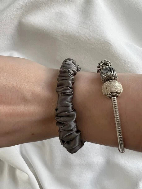 Scrunchie SLIM jasny popiel Jedwab