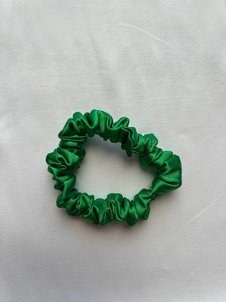 Scrunchie SLIM zielona Satyna