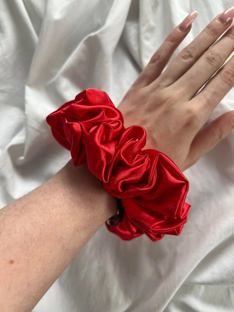 Scrunchie STANDARD ostra czerwień Satyna