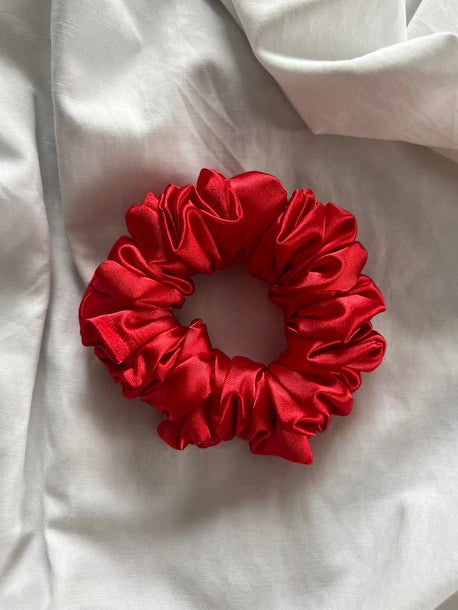 Scrunchie MINI ostra czerwień Satyna