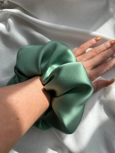 Scrunchie XXL mięta Jedwab