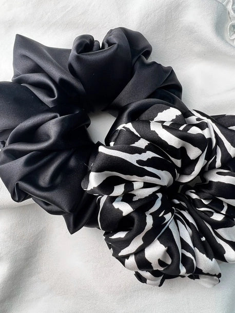 Scrunchie XXL czarna powiększona Jedwab
