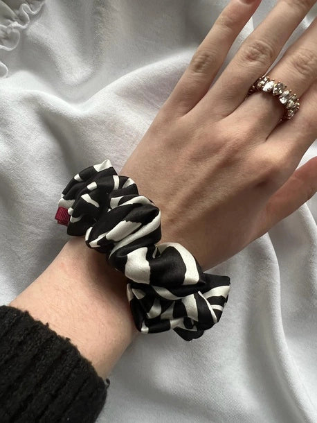 Scrunchie MINI zebra Jedwab