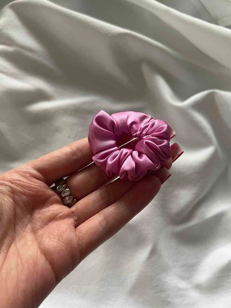 Scrunchie XS cukierkowy róż Jedwab
