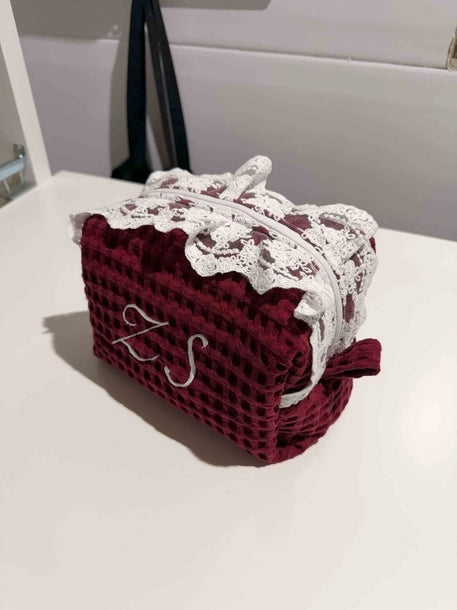 Kosmetyczka L z koronką bordo z personalizacją